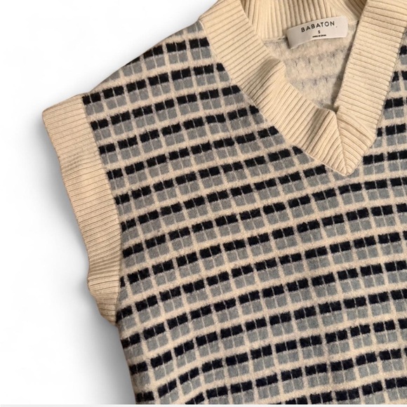 Aritzia Babaton Plaid Knit Sweater Vest 100% Merino Wool - Picture 3 of 6
